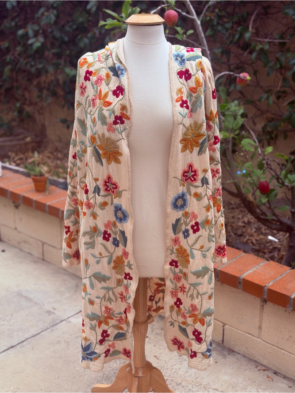 Johnny Was SACAI HOODED DUSTER Floral Embroidered Hooded Cardigan - Picture 7 of 9